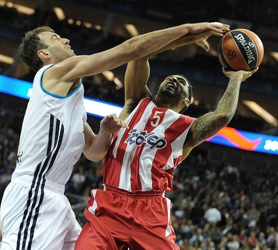 郑钦文狂揽1900万代言，伤病反弹能否满血冲2026？（郑钦文拿下1900万代言，伤病起伏后还能满血冲击2026吗？）