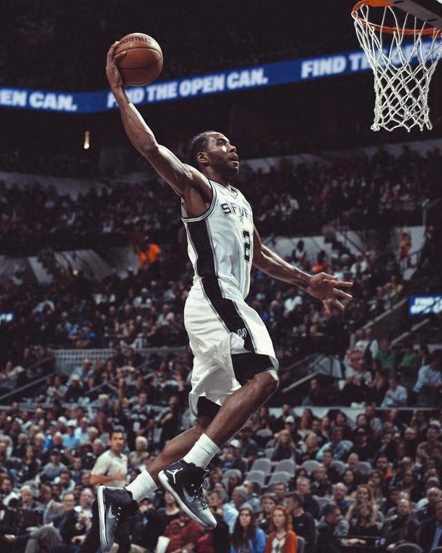 西甲：皇马客场2-2战平比利亚雷亚尔（西甲：皇马客场与比利亚雷亚尔2-2握手言和）