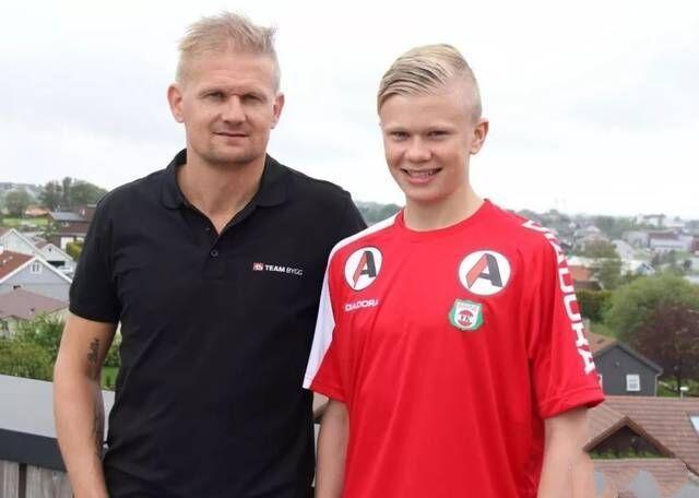 西甲半场：莫雷诺、科斯塔破门，比利亚雷亚尔1-1马略卡（西甲半场：莫雷诺、科斯塔先后破门，比利亚雷亚尔1-1暂平马略卡）