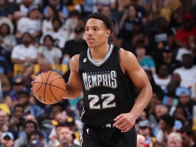 汪涵老婆杨乐乐带儿子参加马术比赛 11岁的沐沐侧脸像爸爸（杨乐乐陪儿子出战马术赛，11岁沐沐侧颜神似汪涵）