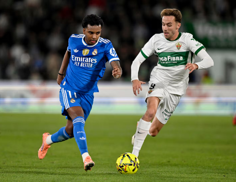 邮报：利物浦开会讨论了卡拉格的报道方式，队内多人对他不满（邮报：利物浦召开内部会议讨论卡拉格的报道风格，队内多人表示不满）