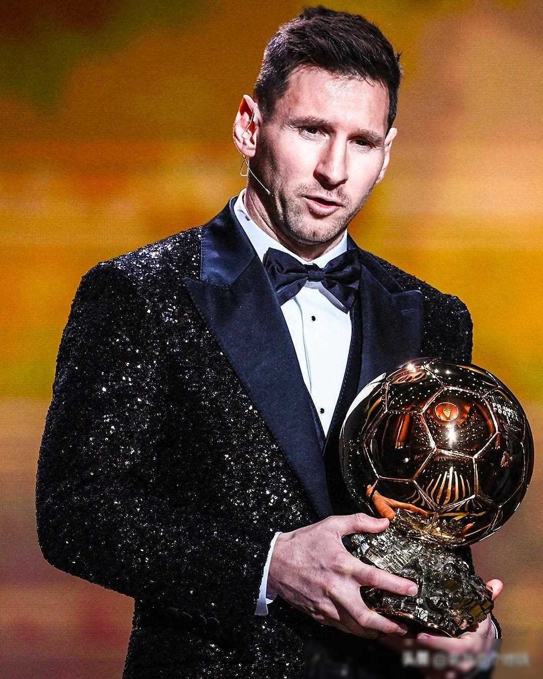 德转比甲身价前10：措利斯3000万欧第1，小斯坦科维奇上榜（德转发布比甲身价前十：措利斯3000万欧领跑，小斯坦科维奇入选）