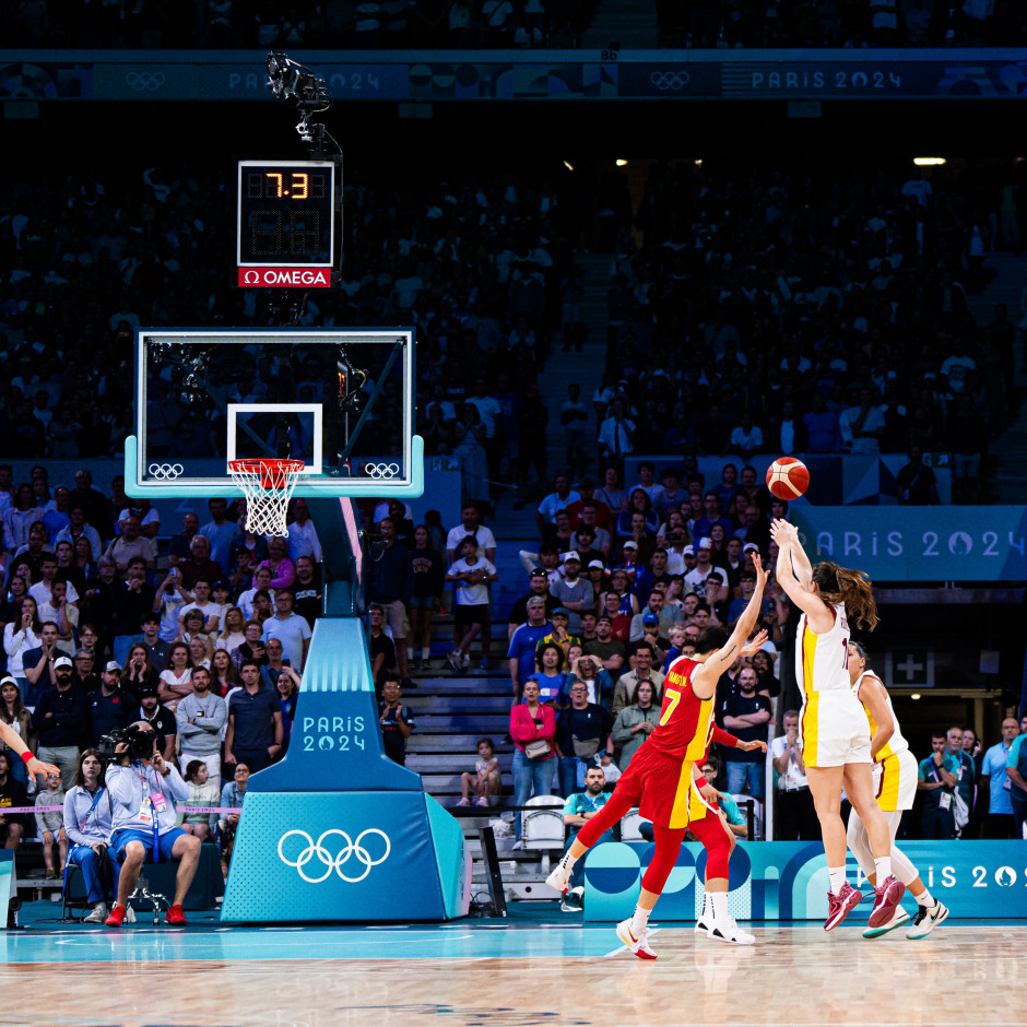 可靠消息来源透露，利物浦球星萨拉赫被弃用，而阿内·斯洛特则表示“毫不知情”。（权威消息称利物浦球星萨拉赫遭弃用，阿内·斯洛特回应称并不知情）