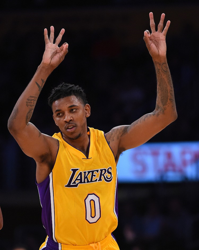 七连杀，那不勒斯自2020年以来连续七次在主场击败尤文（那不勒斯自2020年至今主场对尤文保持七连胜）