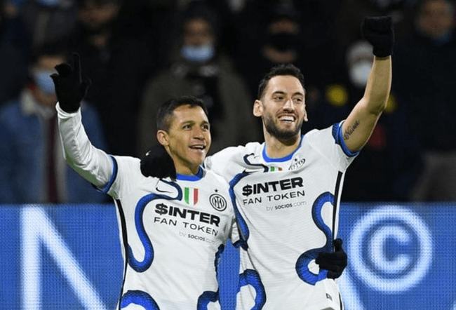 国乒新增一位世界冠军！林诗栋全勤 王楚钦三线作战（国乒再添世界冠军！林诗栋全勤出战，王楚钦三线并进）