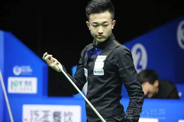 而库里的四 而库里的四